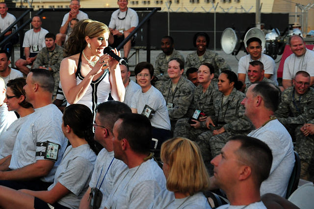 090709-F-7087B-039